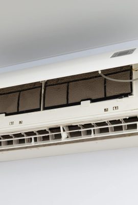 Air conditioner with dirty filter in living room